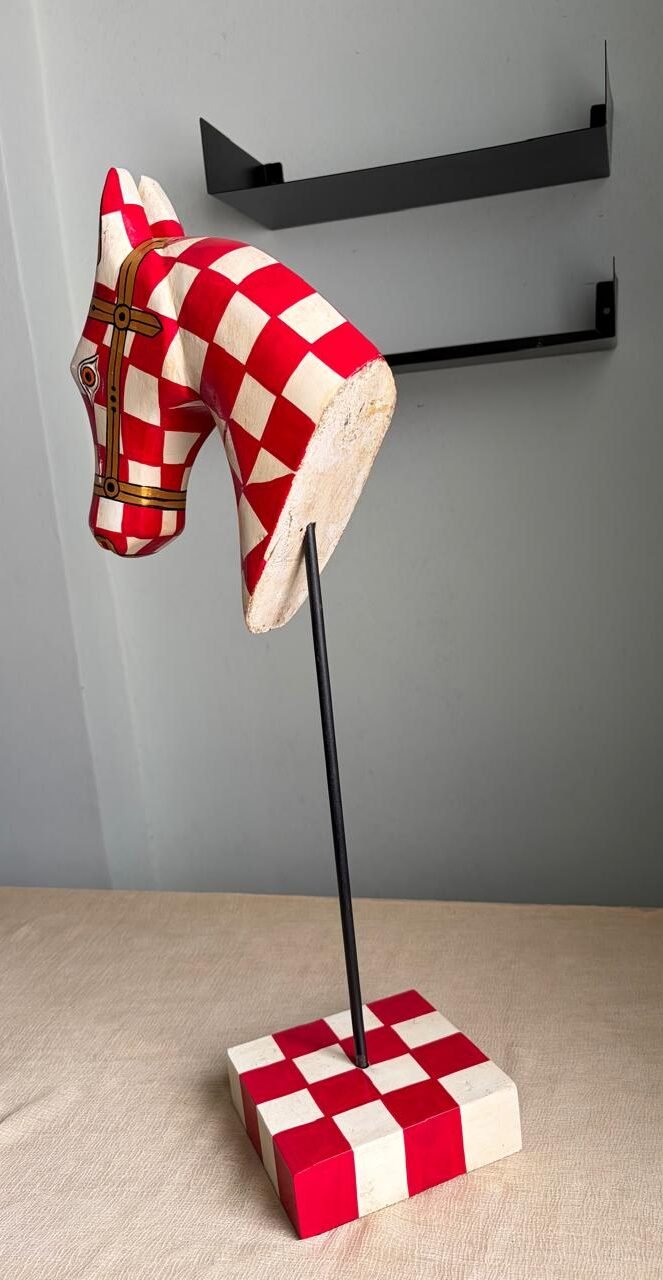 Horse head on stand (Red White checkered pattern) - Image 4