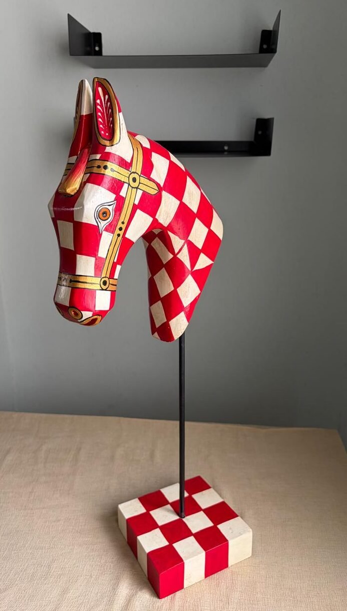 Horse head on stand (Red White checkered pattern) - Image 7